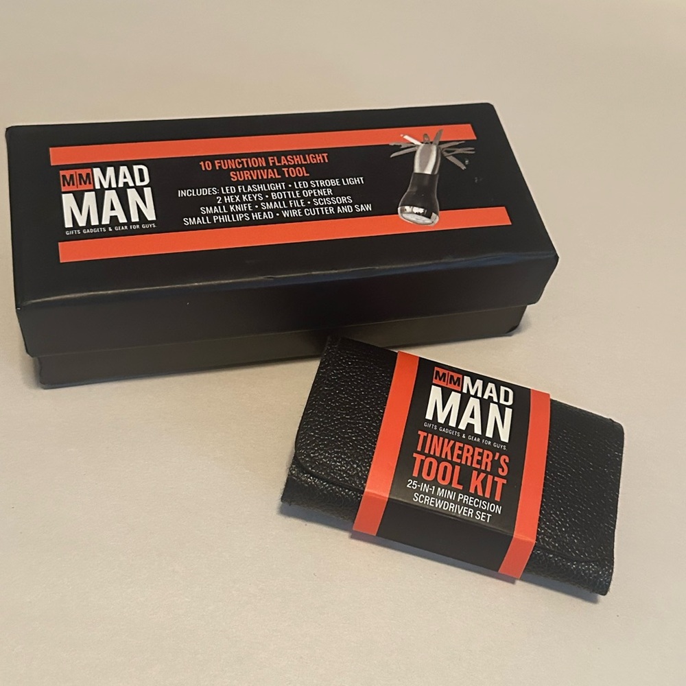 Black Tinkerer's Tool Kit & Flashlight